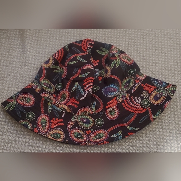 🎉Black Multi Paisley Print Bucket Hat - Picture 3 of 3